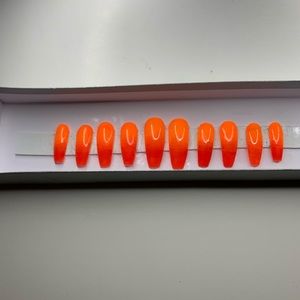 Handmade press-on nails!